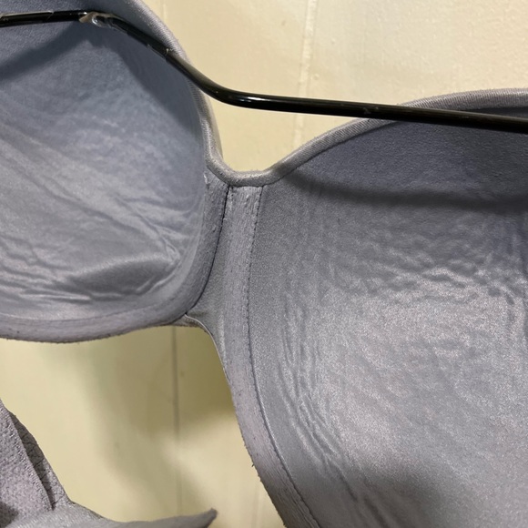 Victoria’s Secret 38D underwire strapless bra - Picture 5 of 5